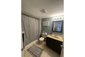 107 Weybridge Cir APT C, Royal Palm Beach, FL 33411, Sold 07/01/22