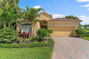 7265 SE Cricket Ct, Stuart, FL 34997, Sold 07/29/22