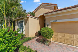 7265 SE Cricket Ct, Stuart, FL 34997, Sold 07/29/22