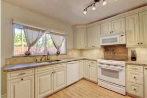 1505 Augusta Cir APT 117, Delray Beach, FL 33445, Sold 06/30/22