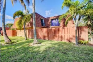 1505 Augusta Cir APT 117, Delray Beach, FL 33445, Sold 06/30/22