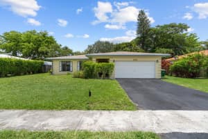 7105 NW 84th St, Tamarac, FL 33321, Sold 07/01/22