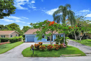 6894 Westview Dr, Lake Worth, FL 33462, Sold 07/01/22