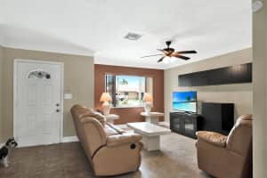 6894 Westview Dr, Lake Worth, FL 33462, Sold 07/01/22