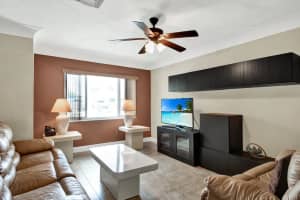 6894 Westview Dr, Lake Worth, FL 33462, Sold 07/01/22