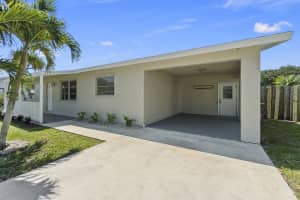 2142 SE Jackson St, Stuart, FL 34997, Sold 08/08/22