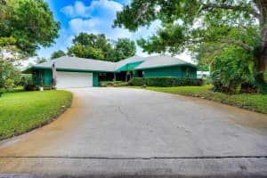 530 W Forest Trail, Vero Beach, FL 32962, Sold 08/18/22