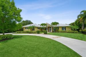 2695 NE Cypress Ln, Jensen Beach, FL 34957, Sold 07/18/22
