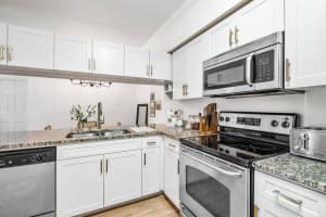 6511 Emerald Dunes Dr APT 203, West Palm Beach, FL 33411, Sold 07/29/22