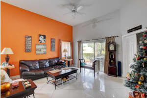 230 Crestwood Cir APT 101, Royal Palm Beach, FL 33411, Sold 08/15/22