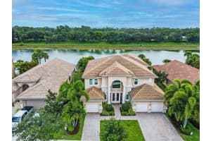 820 Edgebrook Ln, West Palm Beach, FL 33411, Sold 08/18/22