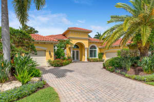 210 SW Hatteras Ct, Palm City, FL 34990, Sold 07/25/22