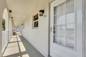 250 NE 20th St #210, Boca Raton, FL 33431, Sold 08/05/22
