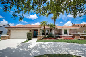 5575 NW 62nd Ave, Coral Springs, FL 33067, Sold 02/13/23