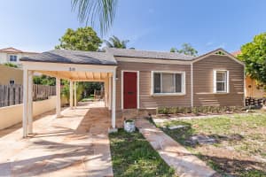 311 Kenilworth Blvd, West Palm Beach, FL 33405, Sold 10/04/22