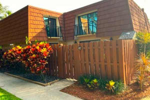 1560 Masters Cir APT 182, Delray Beach, FL 33445, Sold 07/14/22