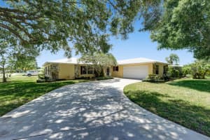 18307 SE Par Ln, Tequesta, FL 33469, Sold 03/10/23
