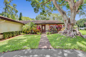 117 SW 98th Ln, Coral Springs, FL 33071, Sold 07/27/22