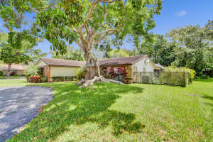 117 SW 98th Ln, Coral Springs, FL 33071, Sold 07/27/22