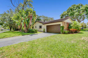 117 SW 98th Ln, Coral Springs, FL 33071, Sold 07/27/22