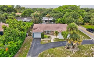 898 NW 7th St, Boca Raton, FL 33486, Sold 06/13/22