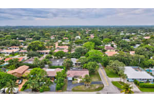 898 NW 7th St, Boca Raton, FL 33486, Sold 06/13/22