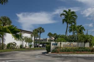 200 Waterway Dr S APT 302, Lantana, FL 33462, Sold 07/01/22