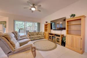4866 SE Devenwood Way, Stuart, FL 34997, Sold 07/18/22