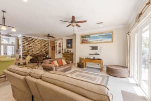 202 Hampton Cir, Jupiter, FL 33458, Sold 07/18/22
