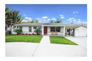 474 NW 11th St, Boca Raton, FL 33432, Sold 08/17/22