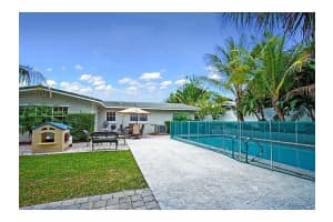 474 NW 11th St, Boca Raton, FL 33432, Sold 08/17/22