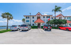 109 Half Moon Cir APT B2, Hypoluxo, FL 33462, Sold 07/11/22