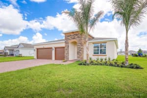7475 NW Deysbrook Ln, Port St. Lucie, FL 34986, Sold 09/16/22