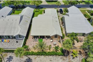 2392 Saratoga Bay Dr, West Palm Beach, FL 33409, Sold 11/17/22