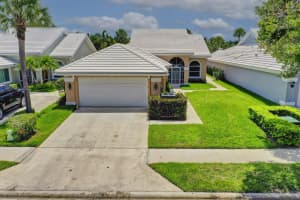 2392 Saratoga Bay Dr, West Palm Beach, FL 33409, Sold 11/17/22