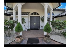 10876 King Bay Dr, Boca Raton, FL 33498, Sold 08/23/22