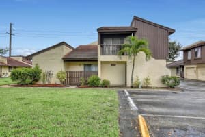5320 Bosque Ln APT 87, West Palm Beach, FL 33415, Sold 06/24/22