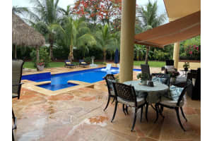 NE 77th St, Boca Raton, FL 33487, Sold 08/30/22