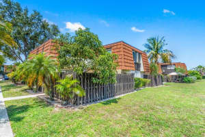 2143 White Pine Cir d, Greenacres, FL 33415, Sold 07/15/22