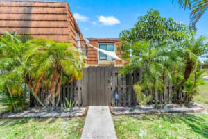 2143 White Pine Cir d, Greenacres, FL 33415, Sold 07/15/22