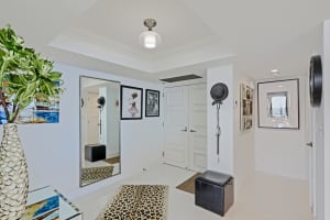 5550 N Ocean Dr 17 a, Singer Island, FL 33404, Sold 07/01/22