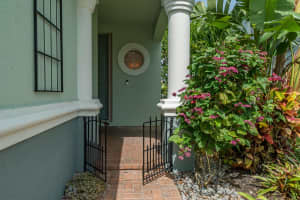 2146 Oakmont Dr, Riviera Beach, FL 33404, Sold 08/01/22