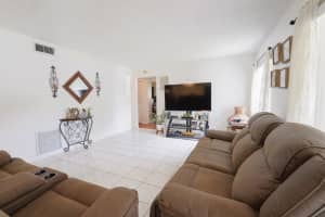 4871 Sable Pine Cir APT D1, West Palm Beach, FL 33417, Sold 07/05/22