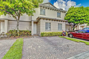 1007 Lucaya Dr, Riviera Beach, FL 33404, Sold 07/27/22