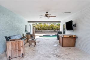 1333 Crest Dr, Lake Worth, FL 33461, Sold 06/23/22