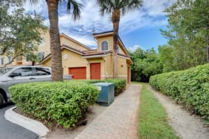 300 Scotia Dr, Hypoluxo, FL 33462, Sold 07/11/22