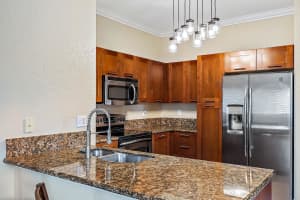 40 SE Sedona Cir APT 201, Stuart, FL 34994, Sold 07/15/22