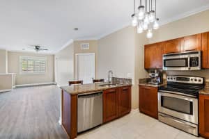 40 SE Sedona Cir APT 201, Stuart, FL 34994, Sold 07/15/22
