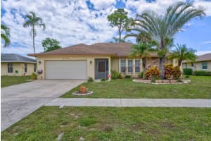 800 Ryanwood Dr, West Palm Beach, FL 33413, Sold 07/19/22