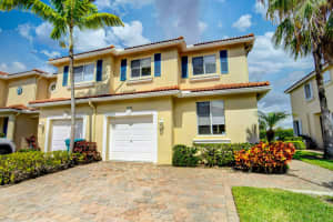 3018 N Evergreen Cir, Boynton Beach, FL 33426, Sold 08/01/22